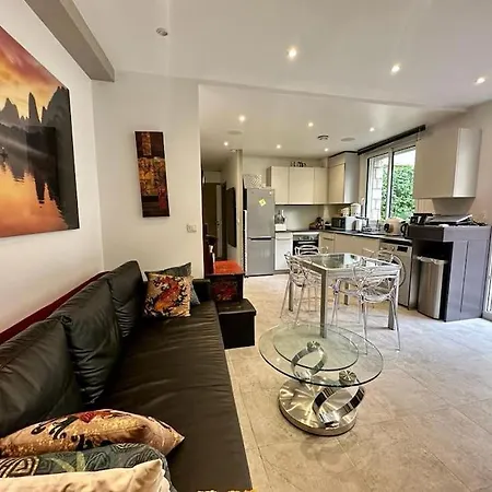 Evasion Au Coeur De Paris: Logement Avec Terrasse Διαμέρισμα